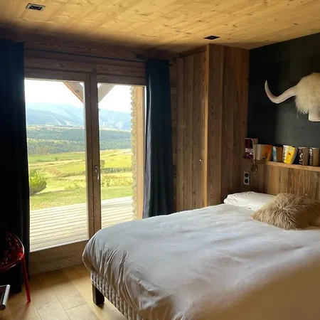 Standing Exceptionnel Bolquere Pyrenees 2000