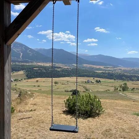 Standing Exceptionnel Bolquere Pyrenees 2000